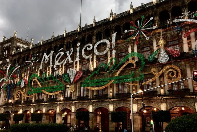 mexico city, september 15, palace of government. Vilka offentliga statistikkällor beskriver företagande i en stadsdel?